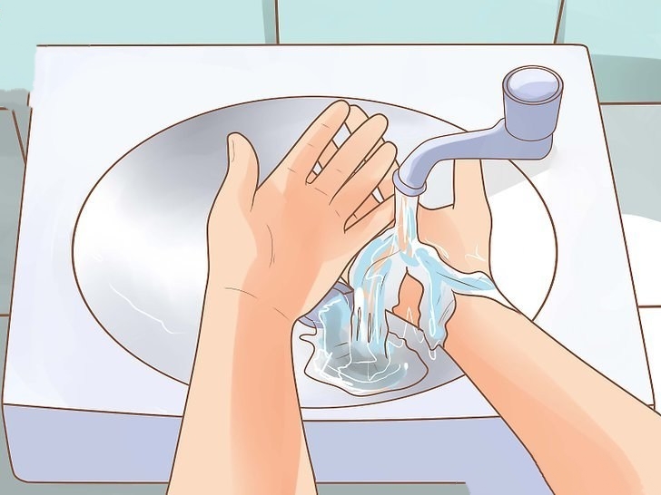 شستوی دست با صابون قبل از سوراخ کردن گوش